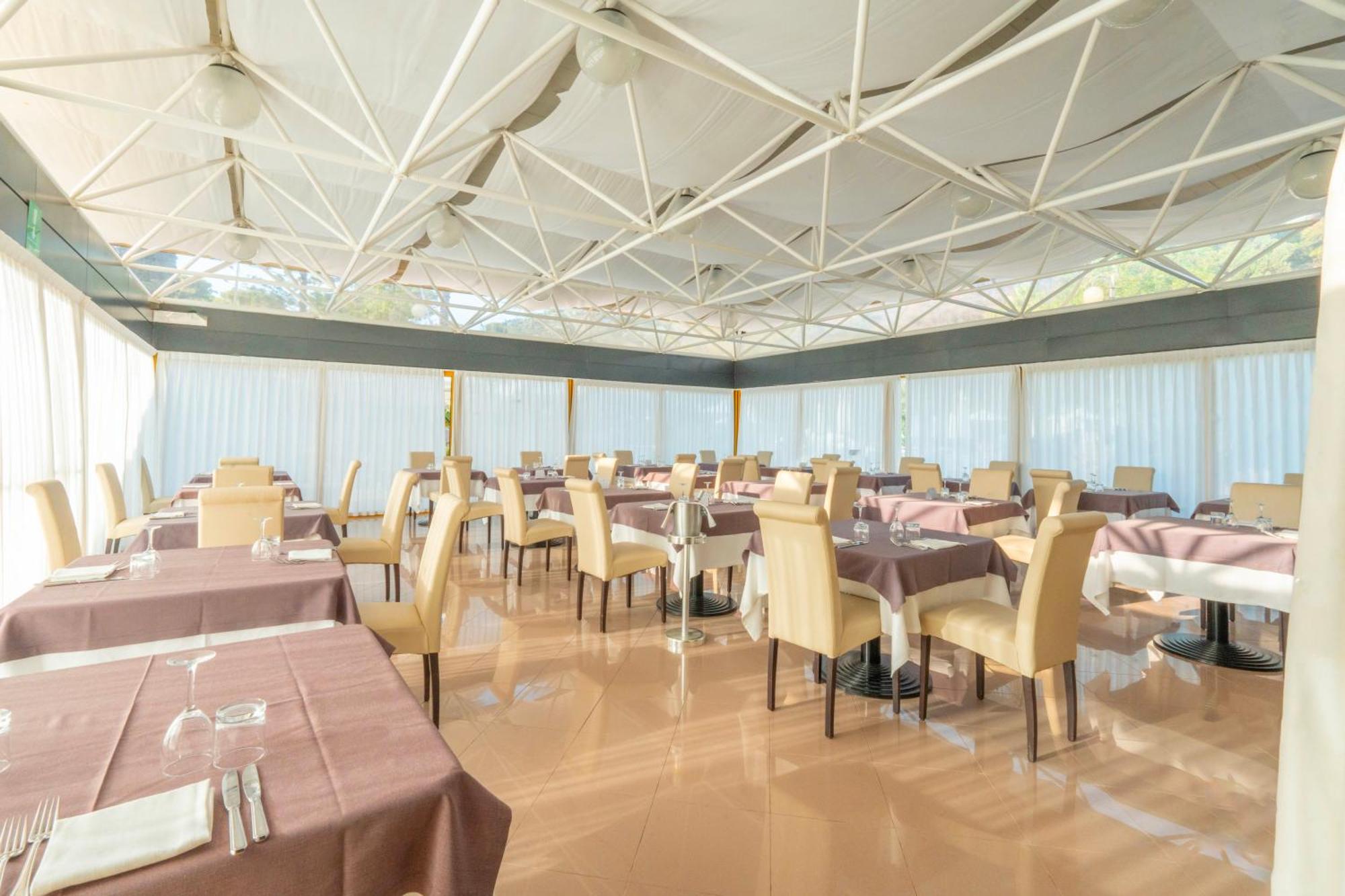 Hotel Santa Lucia Santa Cesarea Terme Bagian luar foto